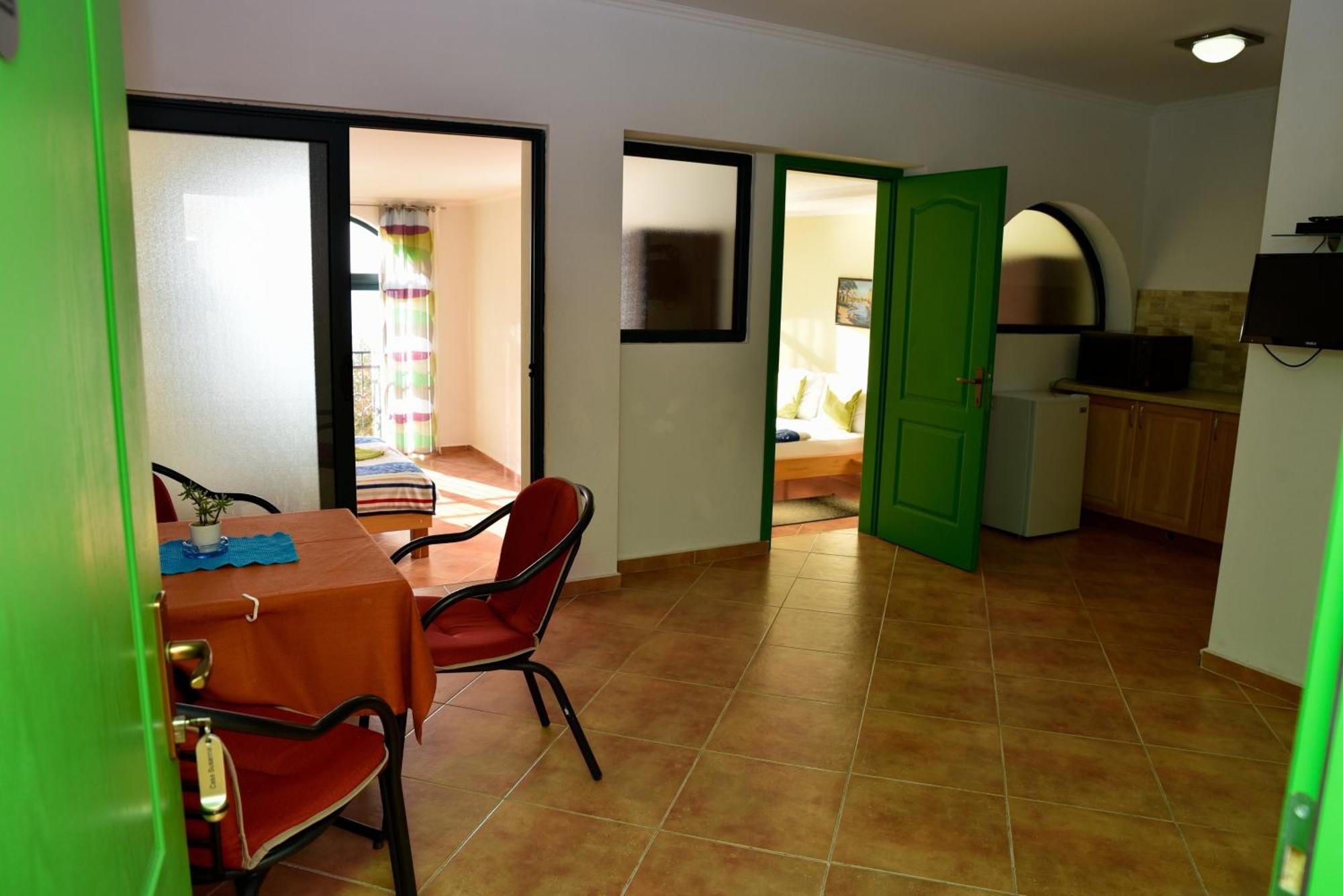 Apartments Susanna Ulcinj Rom bilde