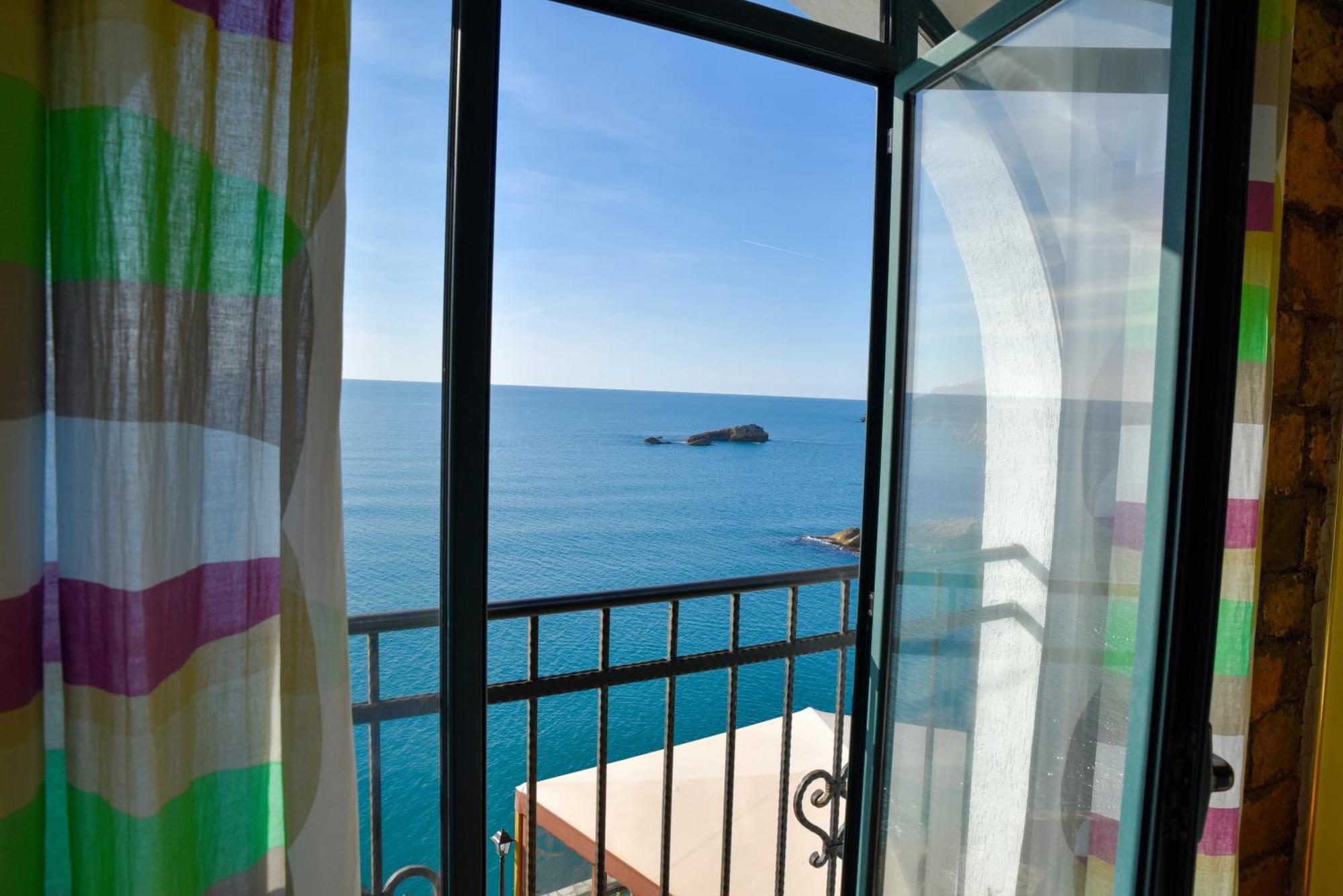 Apartments Susanna Ulcinj Rom bilde