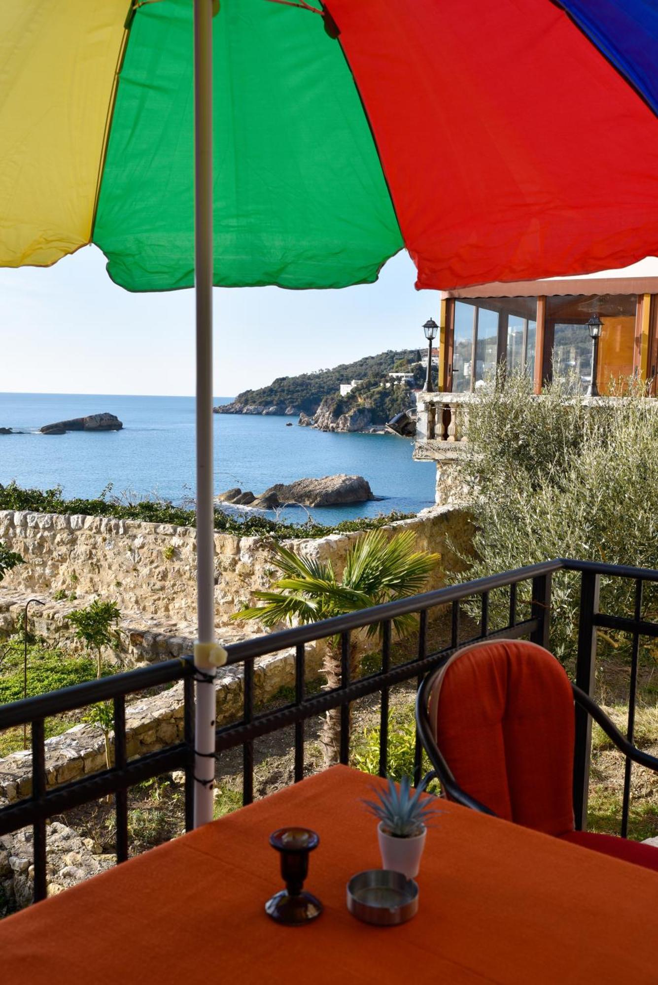 Apartments Susanna Ulcinj Rom bilde
