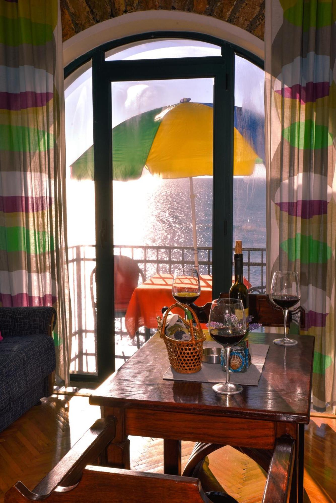 Apartments Susanna Ulcinj Rom bilde