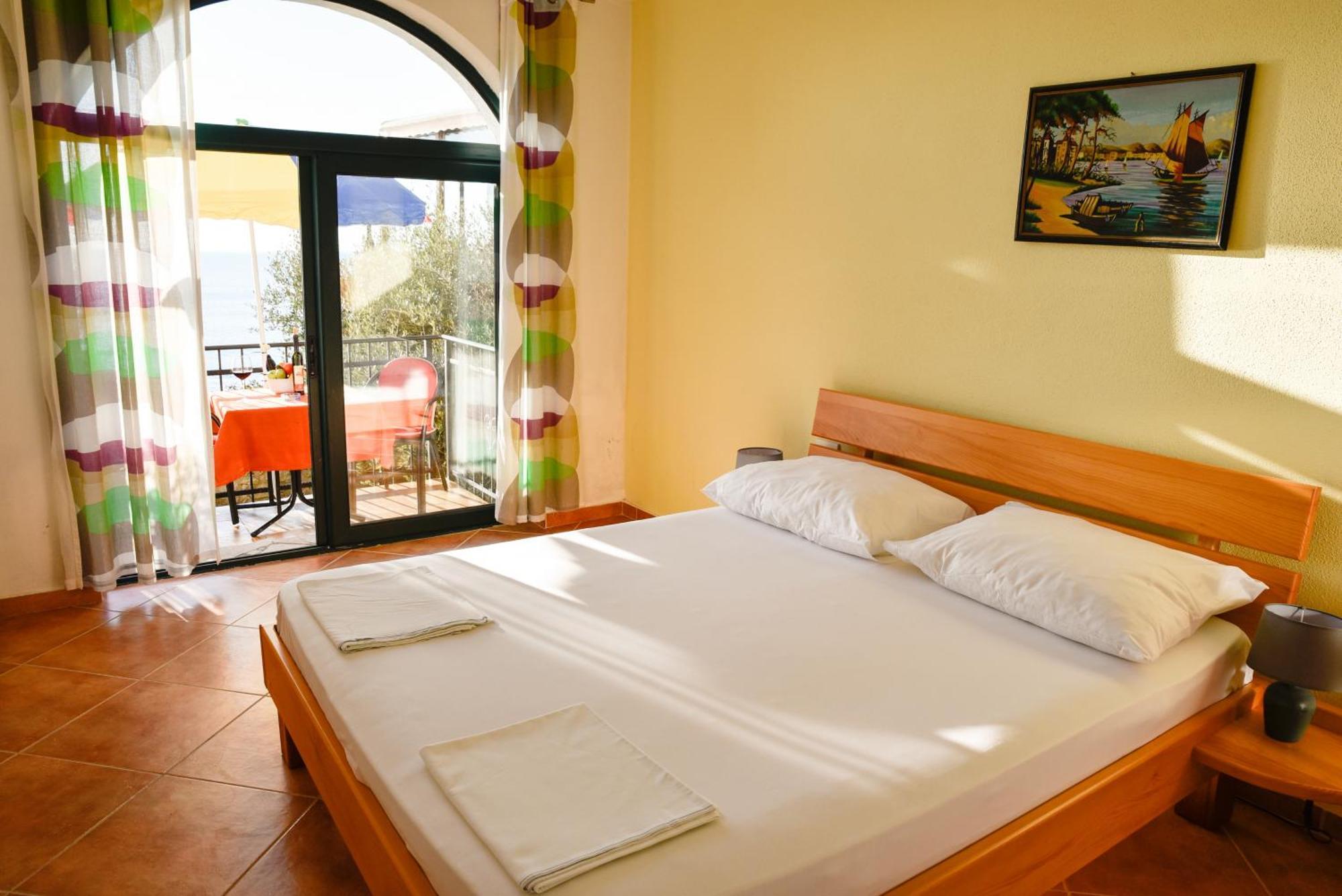 Apartments Susanna Ulcinj Rom bilde