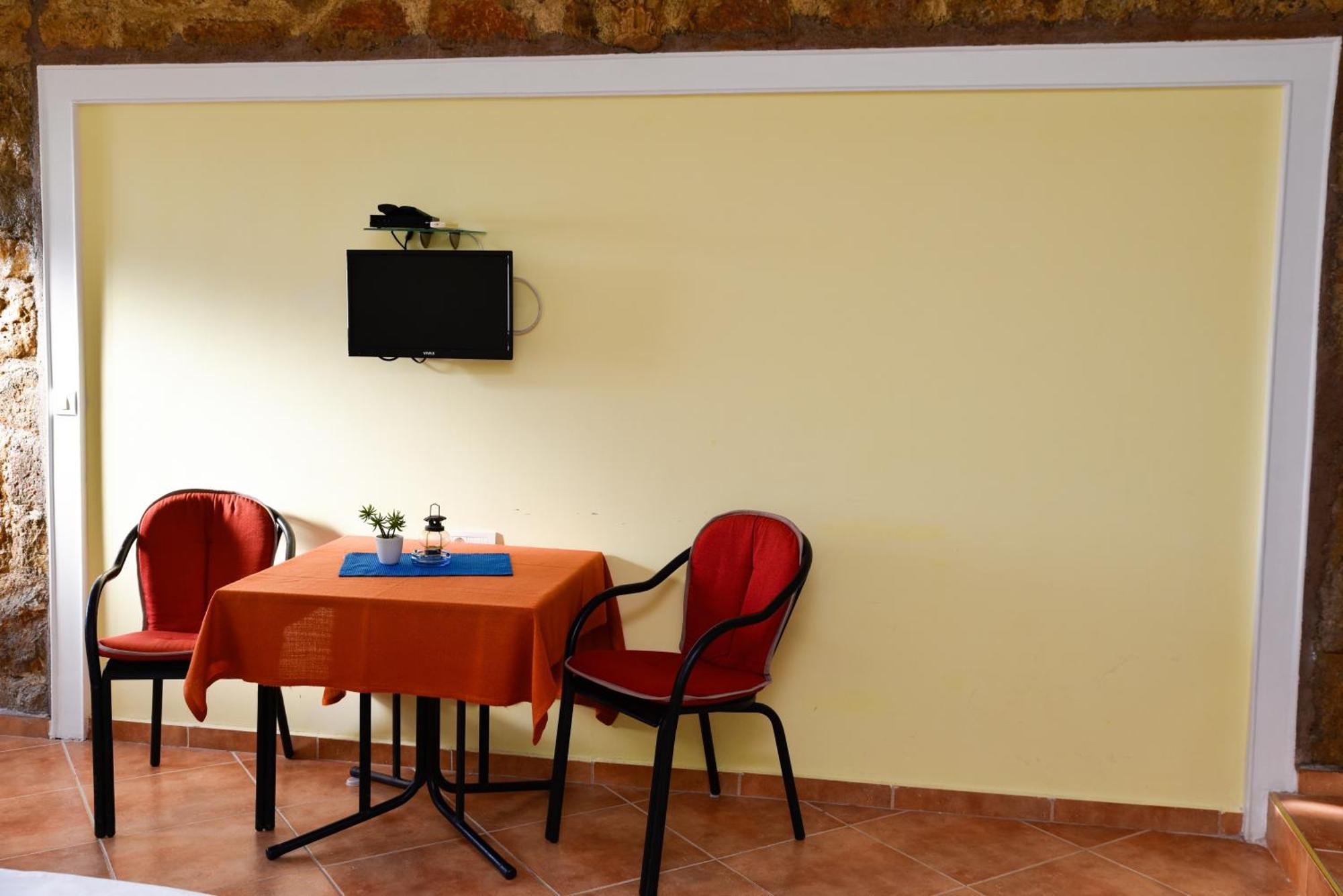 Apartments Susanna Ulcinj Rom bilde