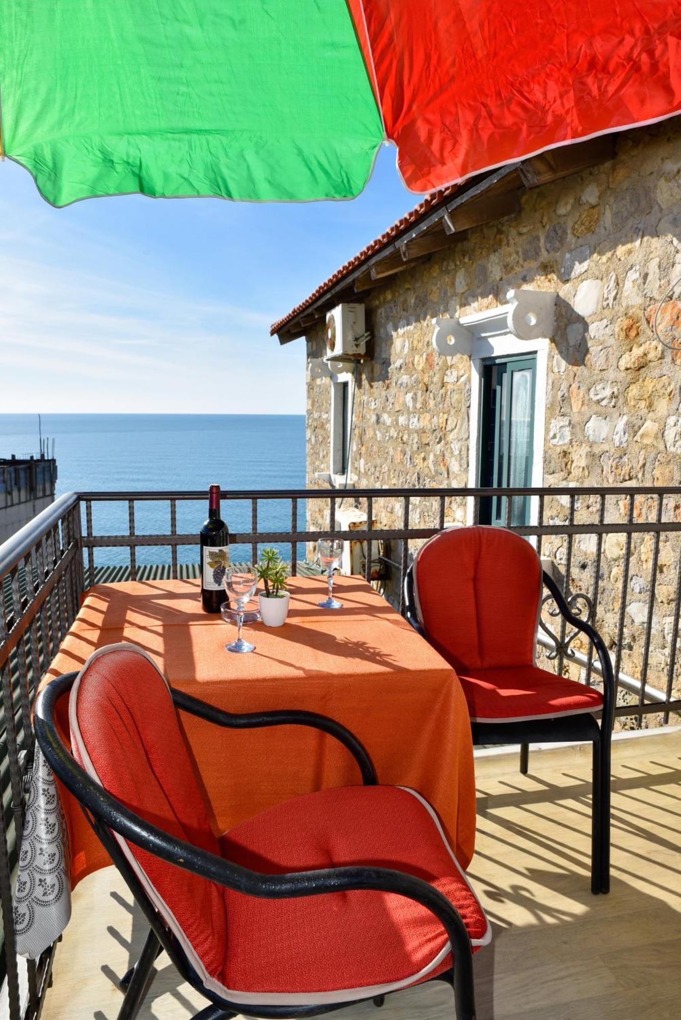 Apartments Susanna Ulcinj Rom bilde