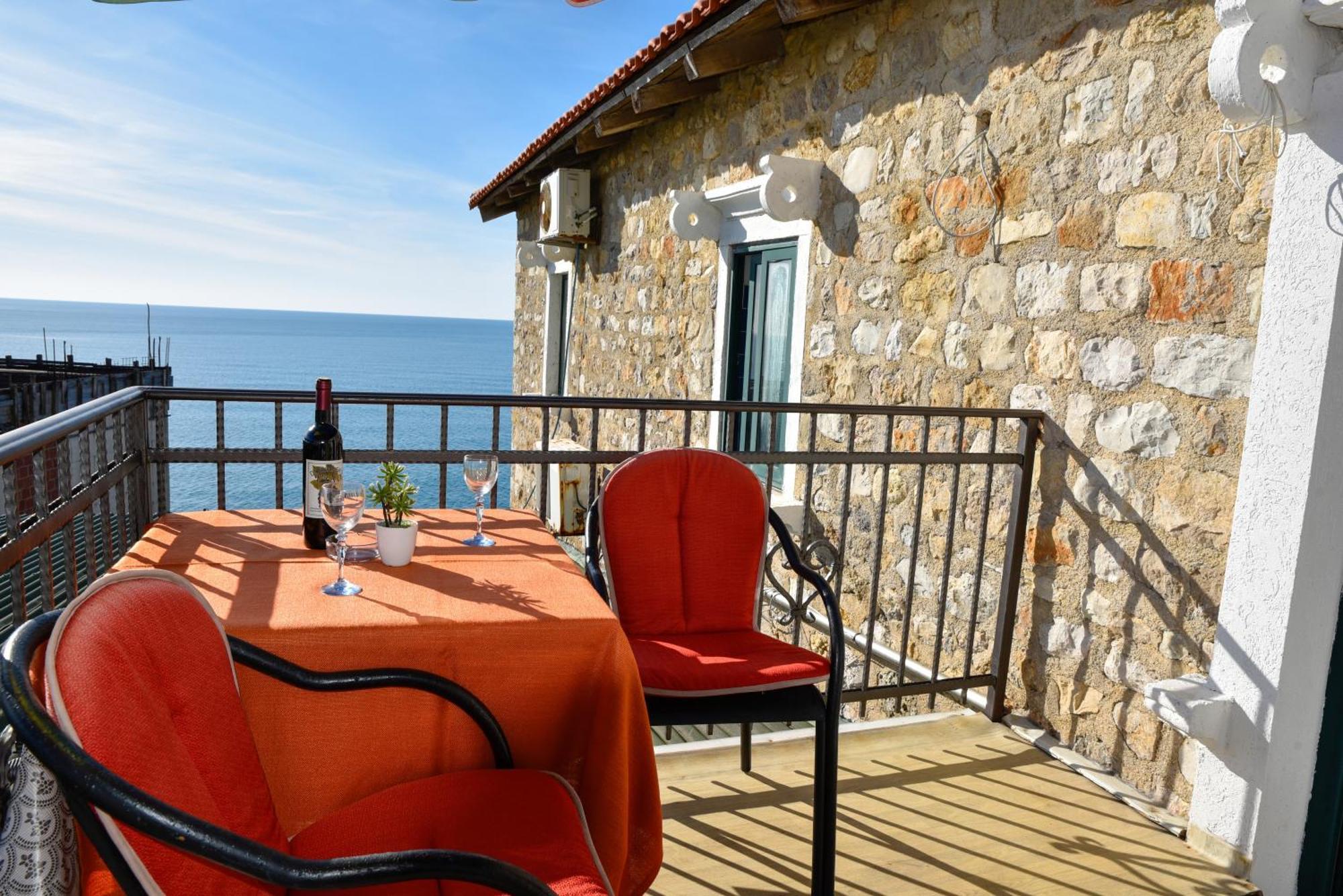 Apartments Susanna Ulcinj Rom bilde